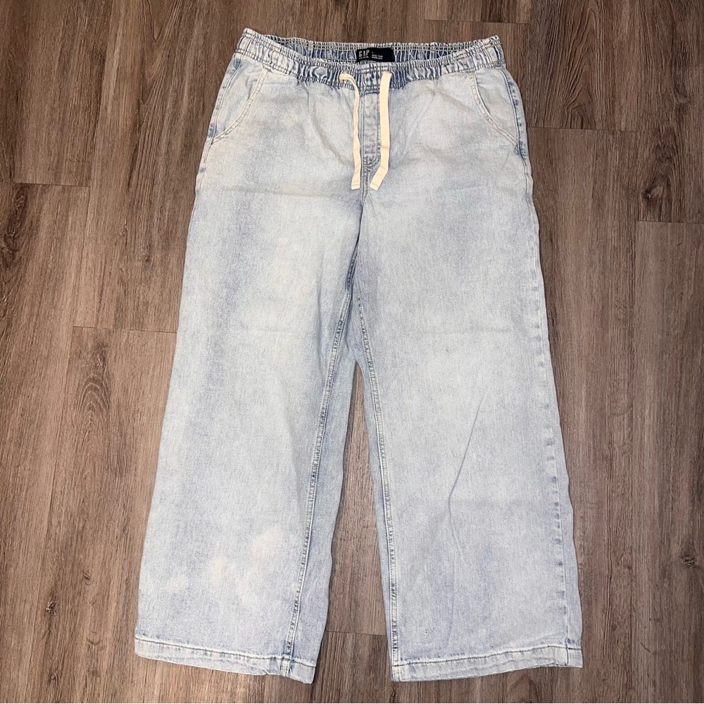 GAP High Rise WideLeg  Light Denim Jeans, Large